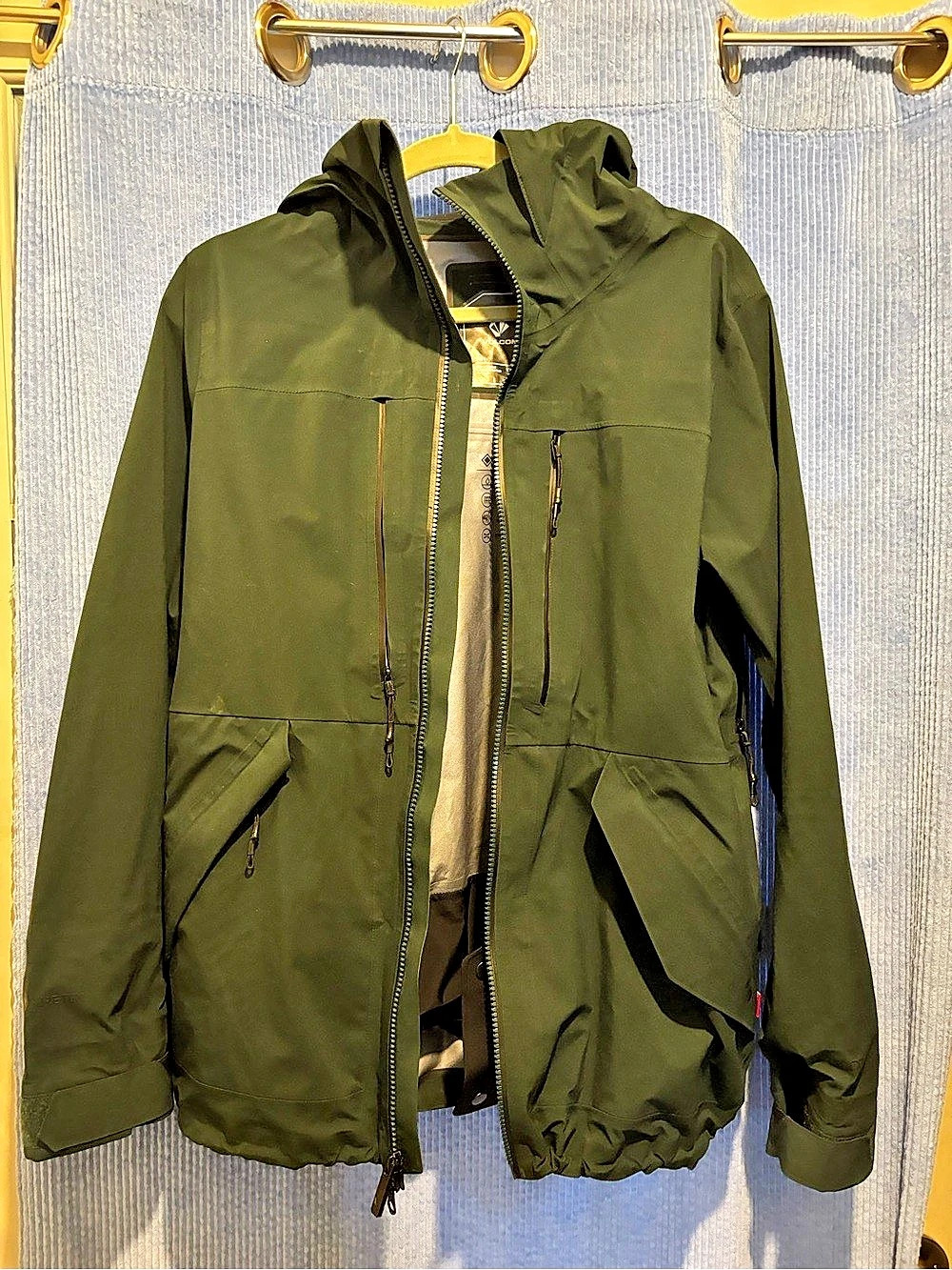 Volcom AT Stretch GORE-TEX Jacket women’s GORE-TEX Performance Jacket Size Mediu